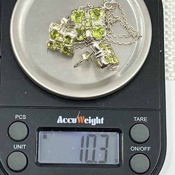 Vintage Sterling Silver Natural Green Peridot Gemstone Necklace & Earring Set - Picture 15 of 17